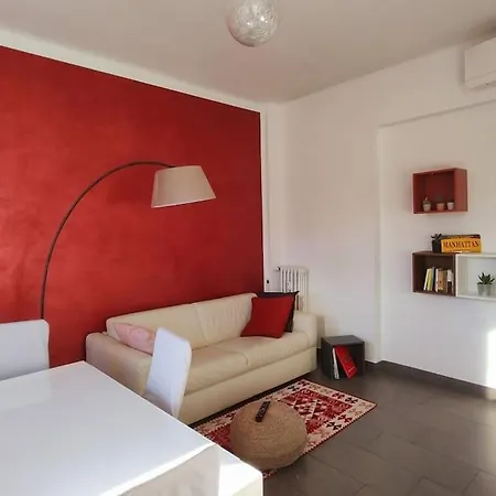 Appartamento Bilocale Luminoso E Accogliente Zona Marche Milano